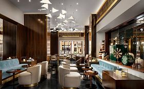 The Sinclair, Autograph Collection